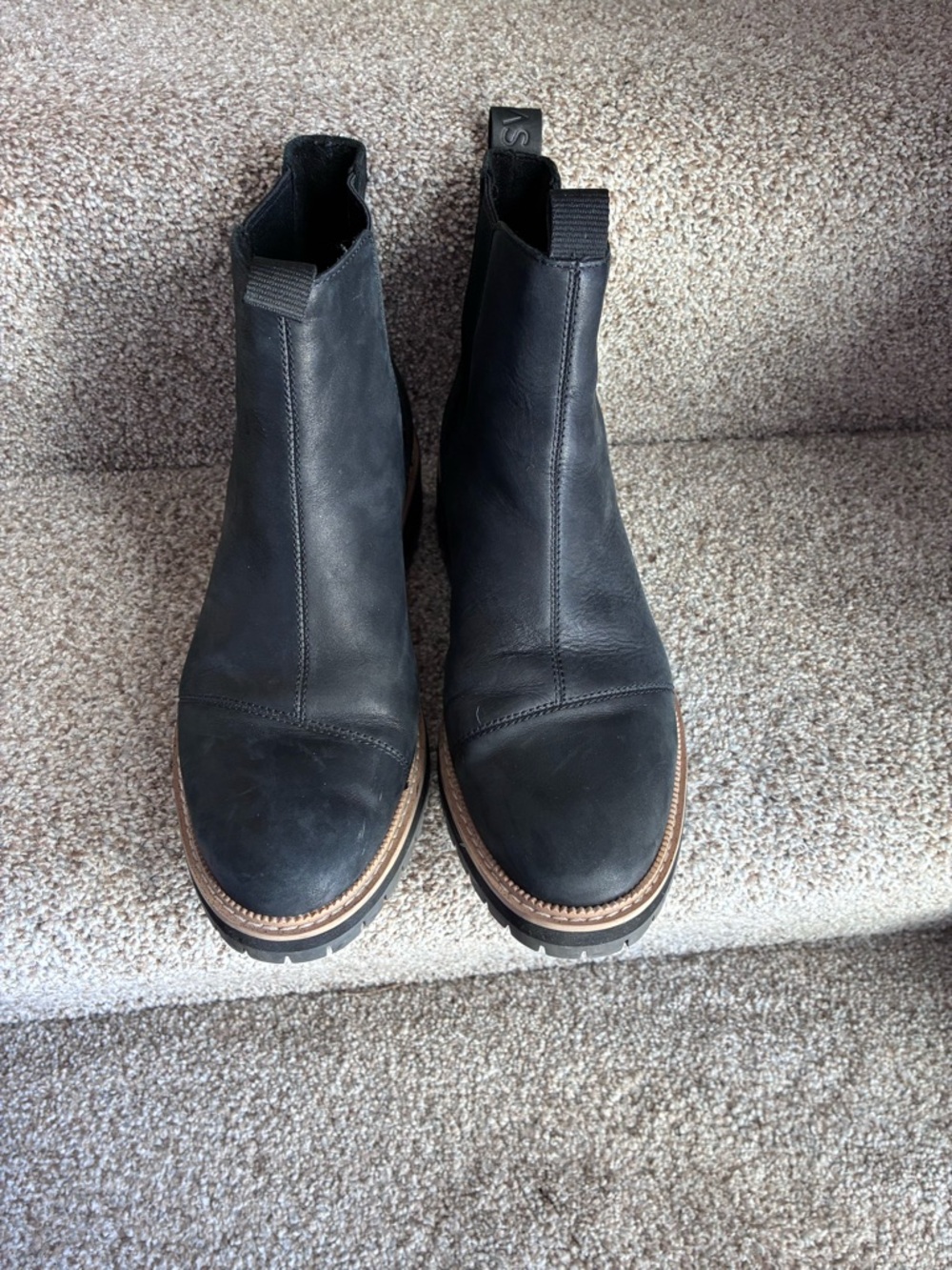 Toms Black Leather Chelsea Lug Ankle Boots with Tan Welt